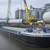 Neuer Schubleichter transportiert erstmals Windturbinen-Komponenten
