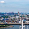 Hafen Hamburg meldet leichtes Wachstum