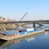 Erstes Güterschiff seit Monaten passiert Dresden