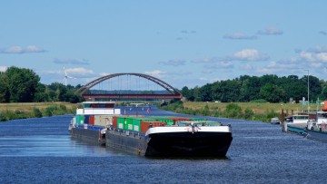 Ob Container oder Projektladung – die Flotte der Rhenus PartnerShip Berlin ist für den Transport unterschiedlichster Güter ausgerüstet