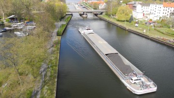 Binnenschiffe auf der Havel