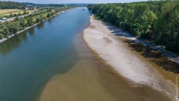 Donauausbau von Straubing bis Hofkirchen, Bereich Isarmündung, bei Niedrigwasser