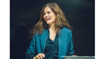 Dr. Natalie Knapp