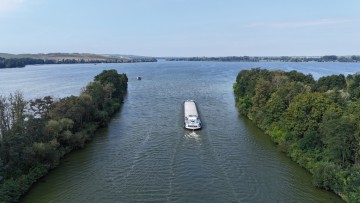 Einfahrt vom Dammgraben in den Trebelsee