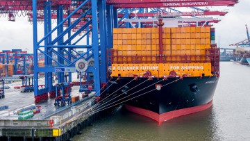 „Hamburg Express“ von Hapag-Lloyd