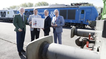 IHK zeichnet Duisport Rail aus