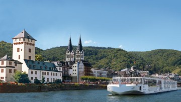 Kreuzfahrtschiff von Viking am Rhein