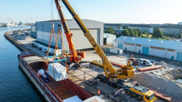 Umschlag und Montage von Kraftwerksmodulen auf neuer BLG-Fläche in Bremerhaven