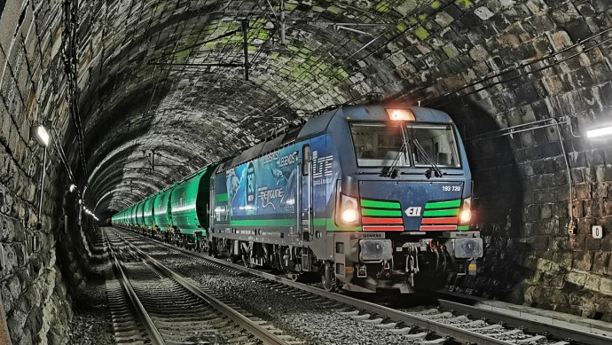 Schiene, Cargo, LTE, Züge, Wagen Waggons