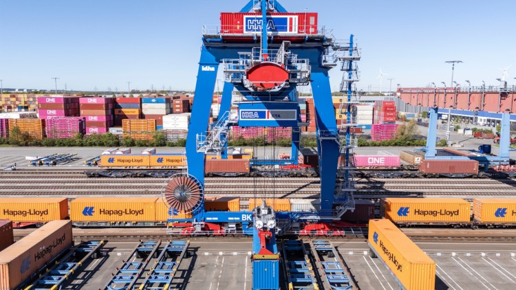 Hafen_Hamburg_HHLA_Kran