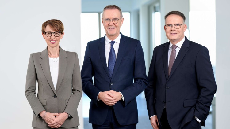 Der HGK-Vorstand: Susanne Pietsch (CFO), Uwe Wedig (CEO), Dr. Jens-Albert Oppel (COO)