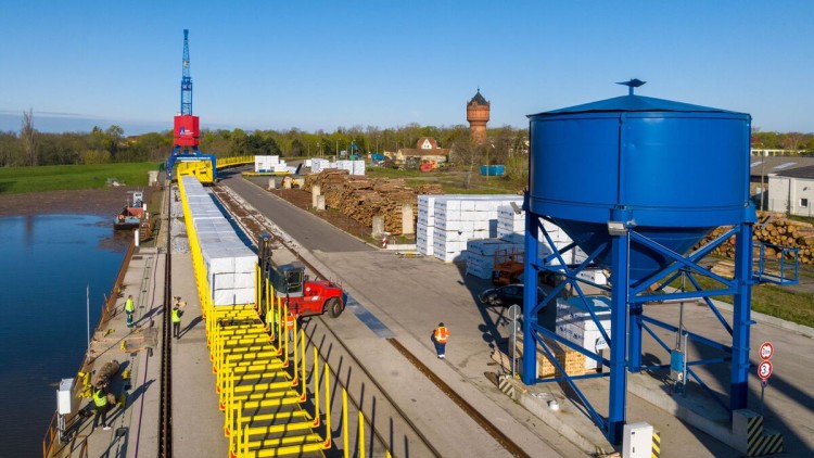 SBO meldet erneuten Kabeldiebstahl im Hafen Torgau Bahnverladung Hafen Torgau