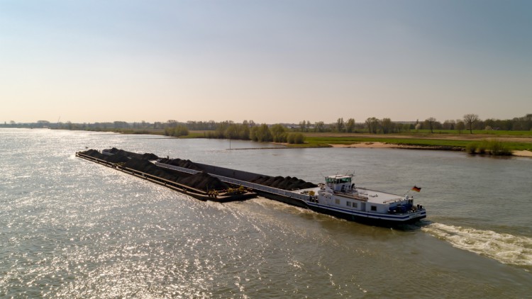 Rhenus führt drei Binnenschifffahrtsgesellschaften zusammen
