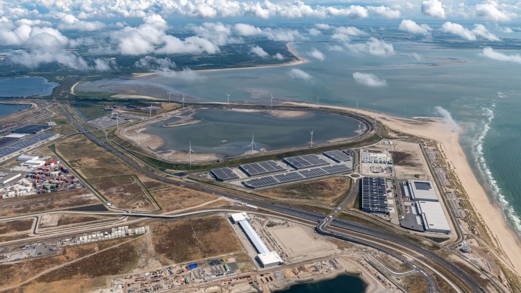 Luftaufnahme der Maasvlakte