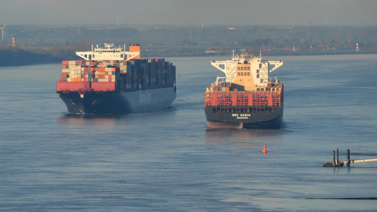 megaboxer-treffen-elbe-foto-hhm.jpg