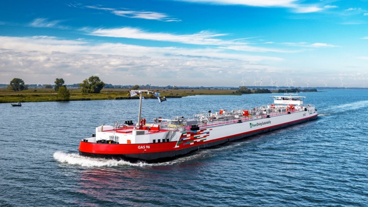HGK Shipping stellt mit der „GAS 96“ ein zukunftsweisendes Gastankschiff in Dienst, das Effizienz, Nachhaltigkeit und Versorgungssicherheit vereint.