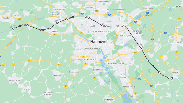 Binnenschiffe transportieren Salzwasser für Bergwerksflutung