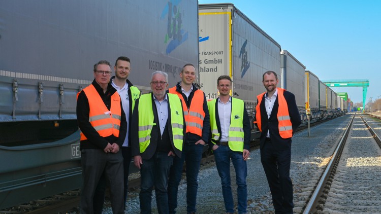 Captrain und L.I.T. erweitern Angebot an Intermodalzügen