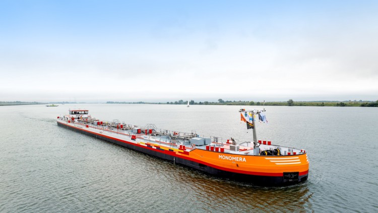 Tankmotorschiff „Monomera“ von HGK Shipping