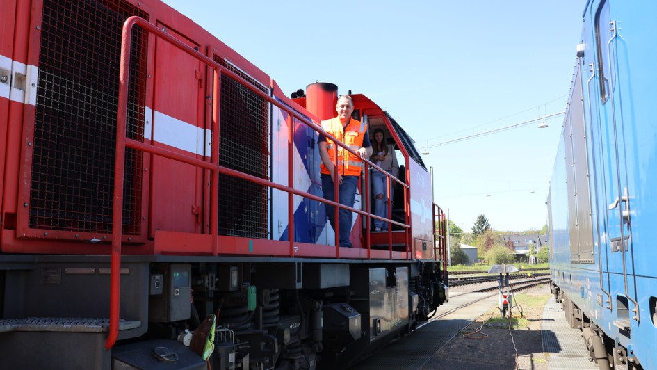 Betrachten einer Diesellok