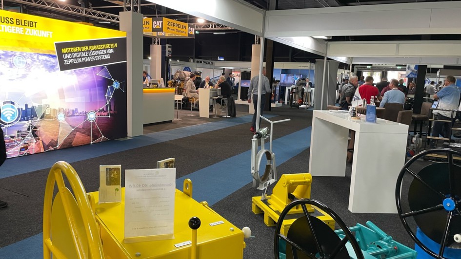 Messehalle von außen