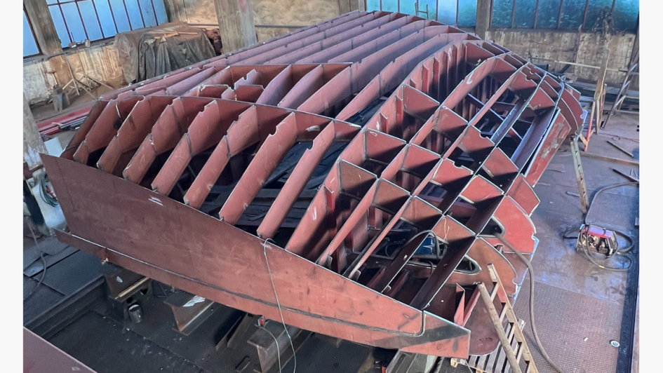 OHF Hafen- & Flußbau und Erlenbacher Schiffswerft taufen Neubau „OHF 400“